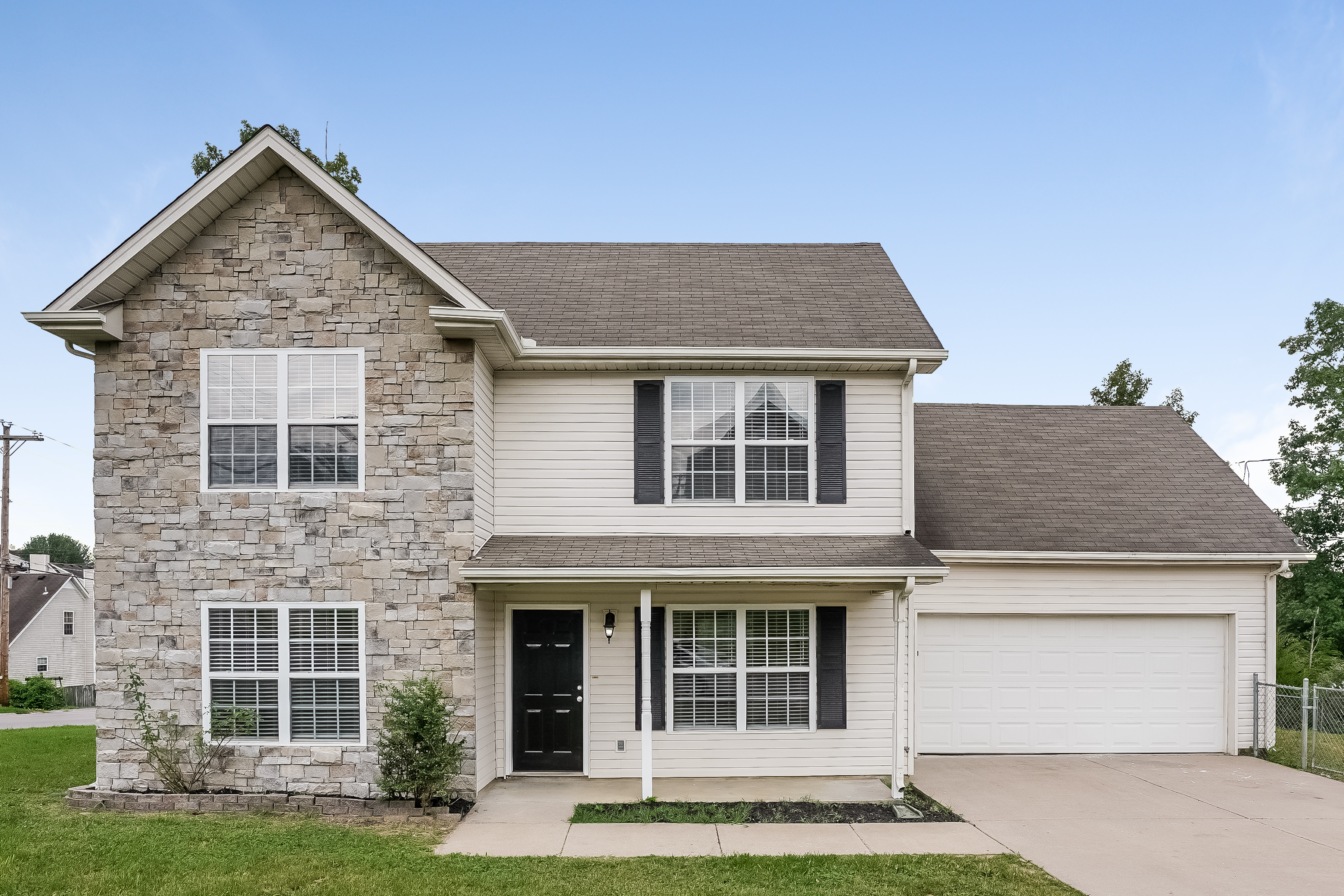 101 Lyndhurst Dr La Vergne, TN 37086